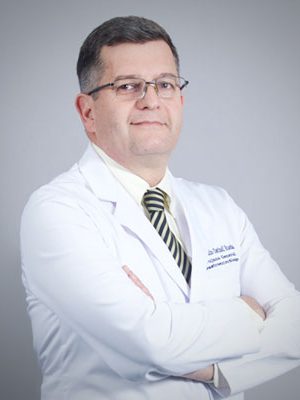 Dr.  Rodolfo Osthoff Rueda